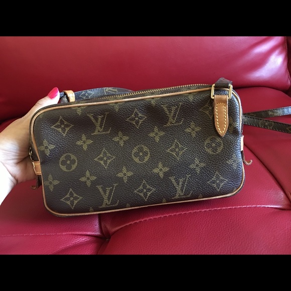SOLD OUT! Louis Vuitton Marly crossbody bag - Picture 3 of 8